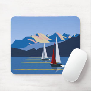 Bild av segelbåtar och berg musmatta