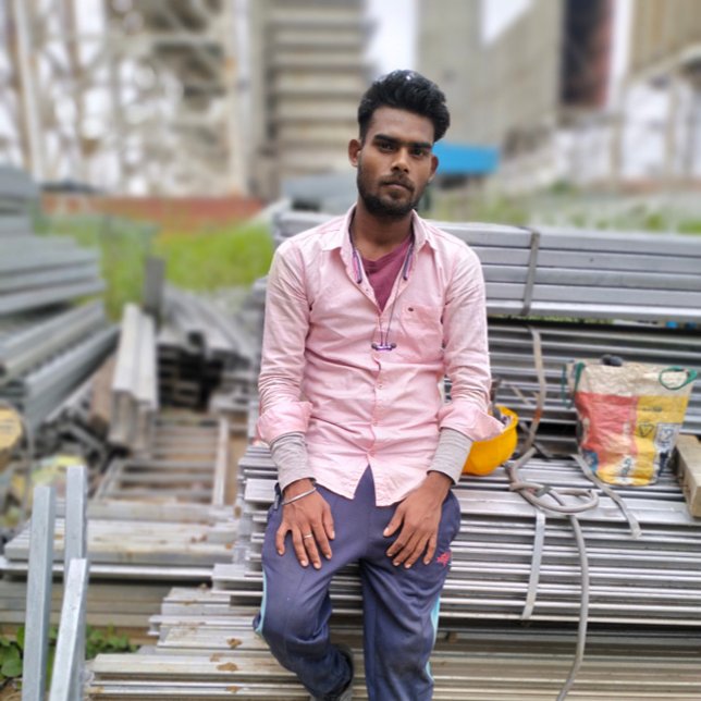 Bild, detaljerad, tecknad stil, styrgaller, bl t shirt (Skapare uppladdad)