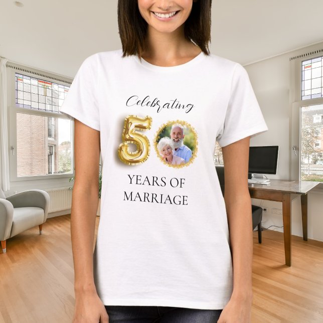 Bild för 50-årsdagen bröllop i guld t shirt (Skapare uppladdad)