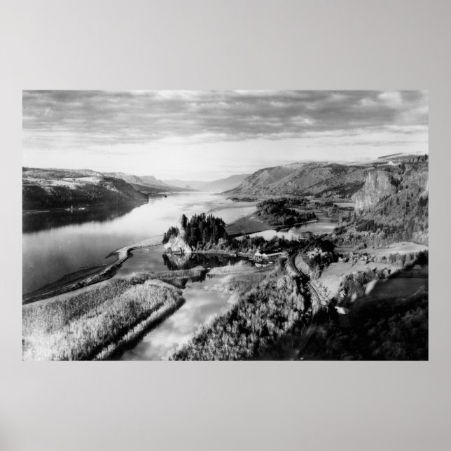 Bild för Columbia Gorge View Poster (Framsidan)
