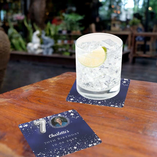 Bild på 70-årsdagen av marinblå silver-stjärnor underlägg papper kvadrat (Skapare uppladdad)