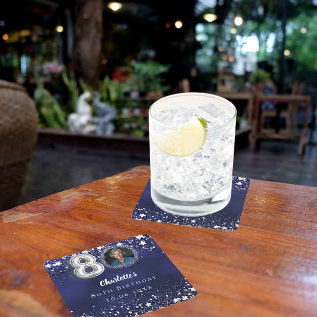 Bild på 80-årsdagen av marinblå silver-stjärnor underlägg papper kvadrat (Skapare uppladdad)