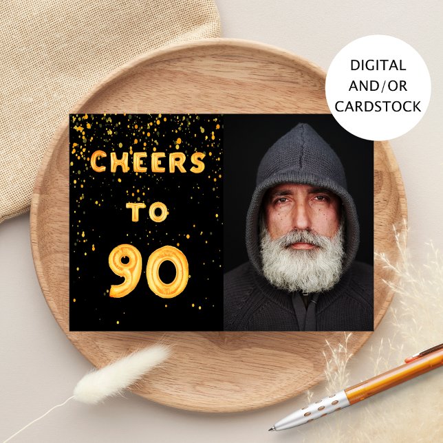 Bild på 90:e födelsedag med svart guld inbjudningar (Skapare uppladdad)