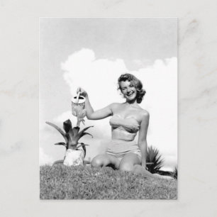 Bild på Bikini-flickan Black and White Vykort
