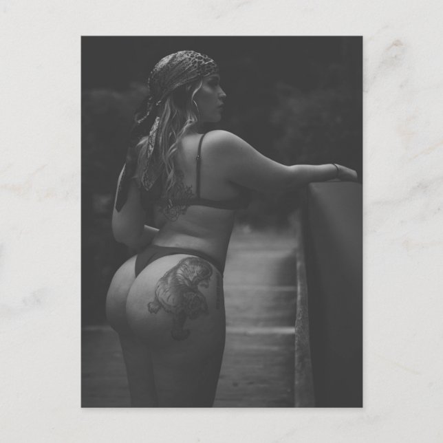 Bild på Black and White Hett Bikini Girl Vykort (Framsida)