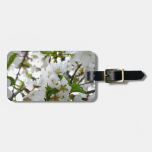Bild på blommar för vit blommigt i elegant bagagebricka