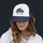 Bild på Camper Van with Pop Up Tält Anpassningsbar Keps<br><div class="desc">Skapa en personlig för en anpassningsbar souvenir från din egen camping resa när du lägger till texten till basebollhatten eller lastbilschaufförernas hatt. Detta illustrerar en kamper fläkt med ett popup-fönster tält vid tak och illustreras som en månbelyst natt i skogen med ett måne i en stjärnfylld indigobo himlar som lyser...</div>