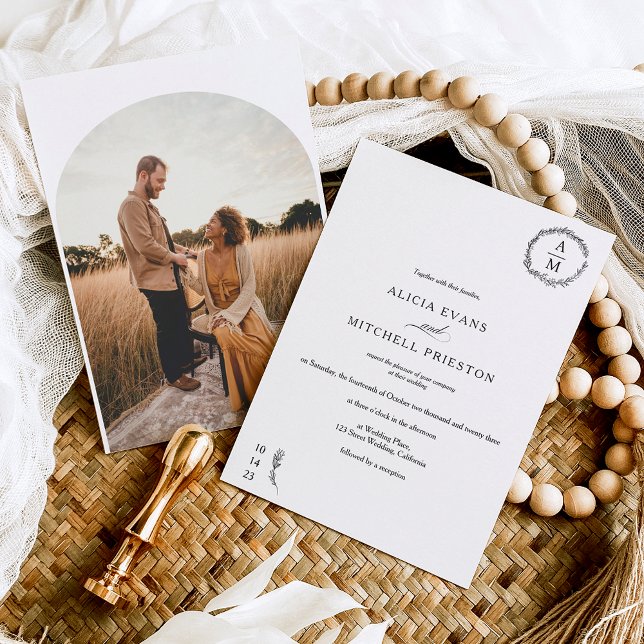 Bild på svart bröllop-båge av klassisk blommigt i  inbjudningar (Skapare uppladdad)