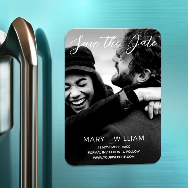 Bild på svart och vitt bröllop spara datum magnet (Skapare uppladdad)