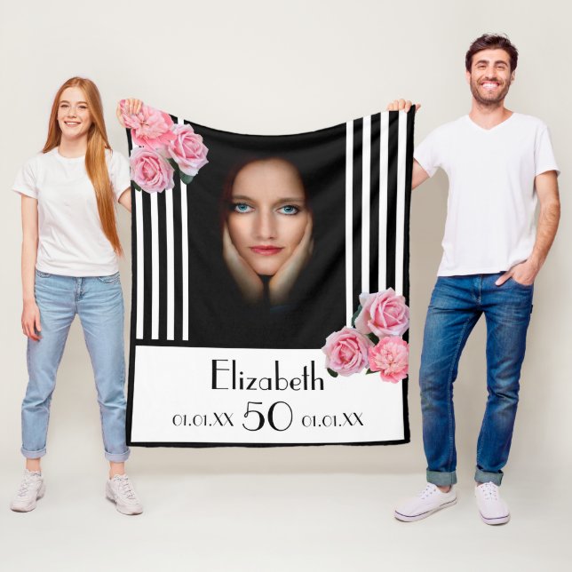 Bild på svartvita rand-blommigtar på 50-årsdagen fleecefilt (På plats)