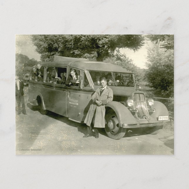 Bild på vintagen Schoolboy Buss Resa Vykort (Framsida)