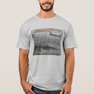 Bildande B17 över kartan WW2 Tee Shirt