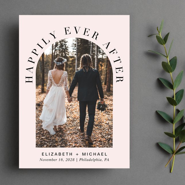 Bilder på bröllopsmottagning med valv meddelande (Skapare uppladdad)