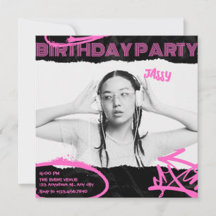 Bildsfödelsedag för Grunge Black and Rosa art Inbjudningar
