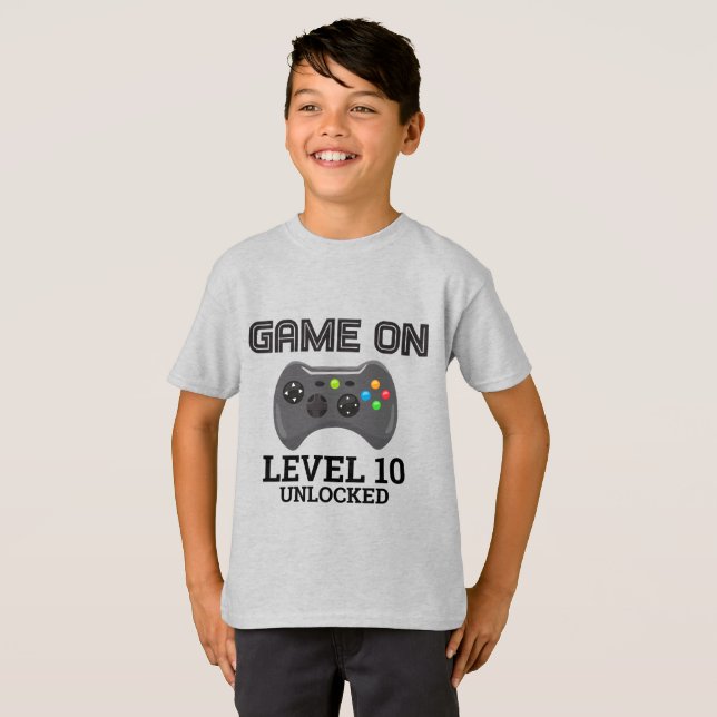 Bildspelsnivå uppåt - styrenhet för födelsedagsski t shirt (Hel framsida)
