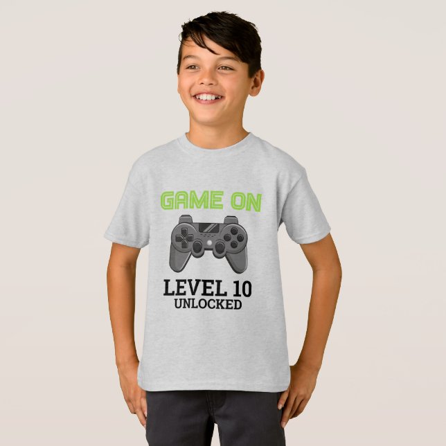 Bildspelsnivå uppåt - styrenhet för födelsedagsski t shirt (Hel framsida)