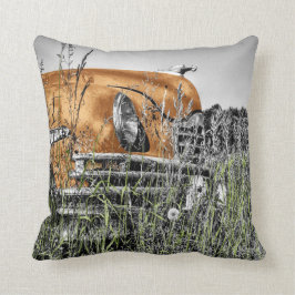 Bilen mitt i Ogräs Kudde