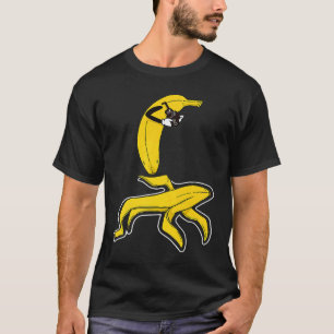Bilfotograf på brottsplatsen med bananoffer t shirt