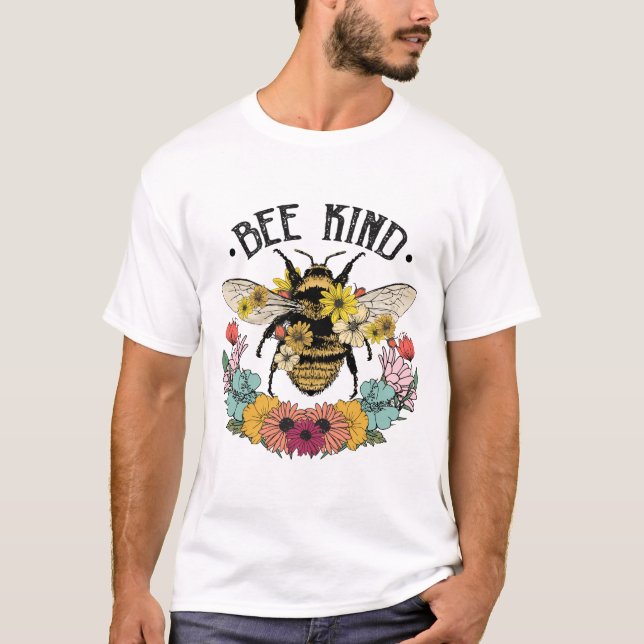 Biliknande Vild blomma T Shirt (Framsida)