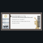 Biljett till konsert Bar Mitzvah Spara datum i Bru Inbjudningar<br><div class="desc">Varje stor Bat Mitzvah börjar med en liten surr. Skapa din egen med detta "spara datum"-kort och se till att dina vänner och familj kommer att sitta på första raden. Denna inbjudan är formgiven precis som en konsertbiljett. Gången, raden och stolen motsvarar evenemangets datum för extra flärd. En Davidstjärna förankrar...</div>