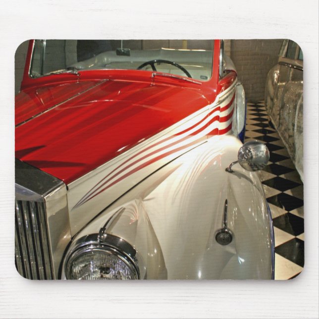 Bilkollektion i The Liberace Foundation and Musmatta (Framsidan)