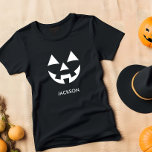 BILLIGT JACK O LANTERN PUMPKIN ANSIKTE ANPASSAT NA T SHIRT<br><div class="desc">Vi firar Halloween i i stil med vår exklusiv-pumpa t-shirt, ett mångsidigt tillbehör som kan anpassas till ditt unika stil. Lägg till ETT NAMN ELLER ETT ANPASSNINGSBAR-MEDDELANDE för att göra det helt ditt. Den här t-shirt-skjortan har en vismisk pumputformning som sömlöst blandar Halloween-skådespel och roligt. Oavsett om du är ute...</div>