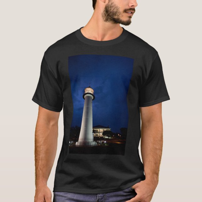 Biloxi Lighthouse på natten T Shirt (Framsida)