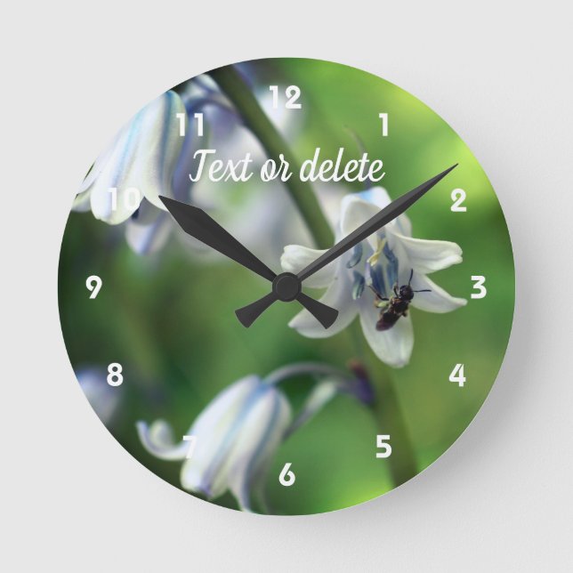 Bin på Bluebell Flower Personlig Rund Klocka (Framsida)