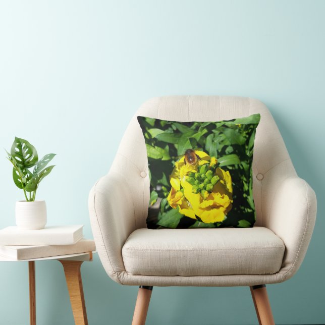 Bin på Gula blommor Kudde (Stol)