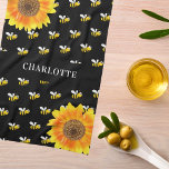 Bin Svart gult solblommor namn Kökshandduk<br><div class="desc">Dekorerad med lycklig,  leende gult och svart humla och vattenfärgade solblommor. Chicens svarta bakgrund. Anpassa och lägg till namn,  namn i familjen.</div>