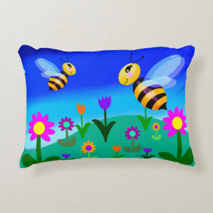 Bina i lycklig i en blomma i fält prydnadskudde