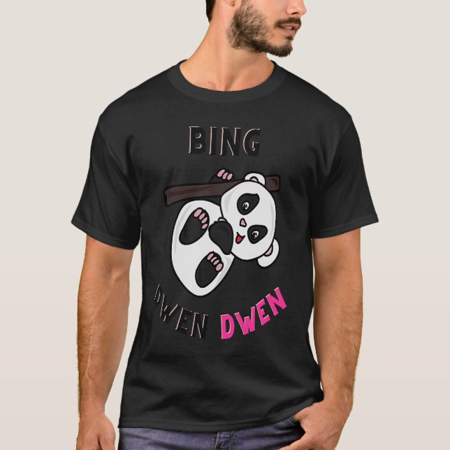 Bing Dwen Dwen Relaxed Fit T Shirt (Framsida)