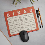 Bingo Musmatta<br><div class="desc">Bingo Mouse Pad - Söker efter julklappsider? Vi har har du täckt. Inget tråkigt möte kommer någonsin att bli detsamma med superskojet bingo mus mattor! Bilden är ett Bingo-spelkort med de modeord som vi hör varje dag under tråkiga affärsmöten som feedback och räckvidd. Med det här krångliga mus mattor på...</div>