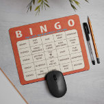 Bingo Project Management Edition Musmatta<br><div class="desc">Bingo Project Management Edition Mouse Pad - Söker efter kontorspressar? Vi har har du täckt. Inget tråkigt möte kommer någonsin att bli detsamma med superskojet mus mattor! Bilden är ett Bingo-spelkort med projektledningens slagord som vi hör varje dag under tråkiga affärsmöten, som t.ex. smidighet och räckvidd. Med det här krångliga...</div>