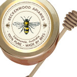 Biodlare för honungsbin Gult Guld Gräns Runt Klistermärke<br><div class="desc">Märk din egen honung, ljus, bivax och mer med den här vintagen svart och gult honungsbidekalen. Anpassa med ditt biföretag namn högst upp och lägg till på din plats eller adress nedan. Du kan redigera den beskrivande texten så att den stämmer överens med produkten eller behållan som den är allmän...</div>