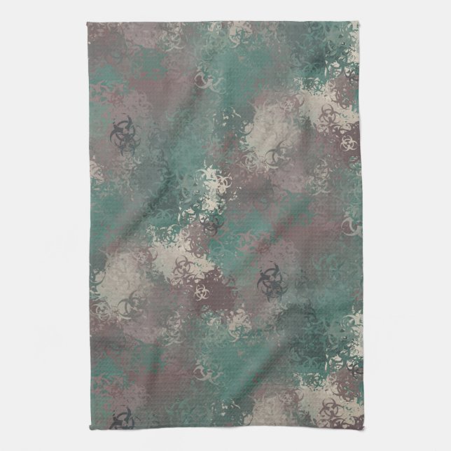 Biohazard Woodland Camo Towel Kökshandduk (Vertikal)