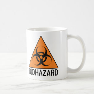 Biohazarden undertecknar kaffemugg
