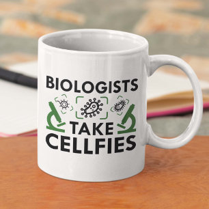 Biologer tar celler kaffemugg