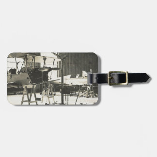 Biplanflygplan För Utbildning 1941 Bagagebricka