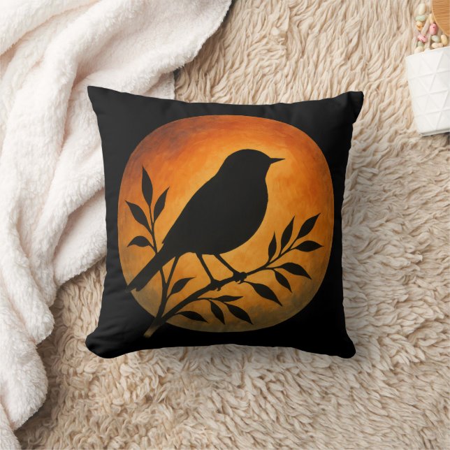 Bird Silhouette Over Full Moon Kudde (Filt)