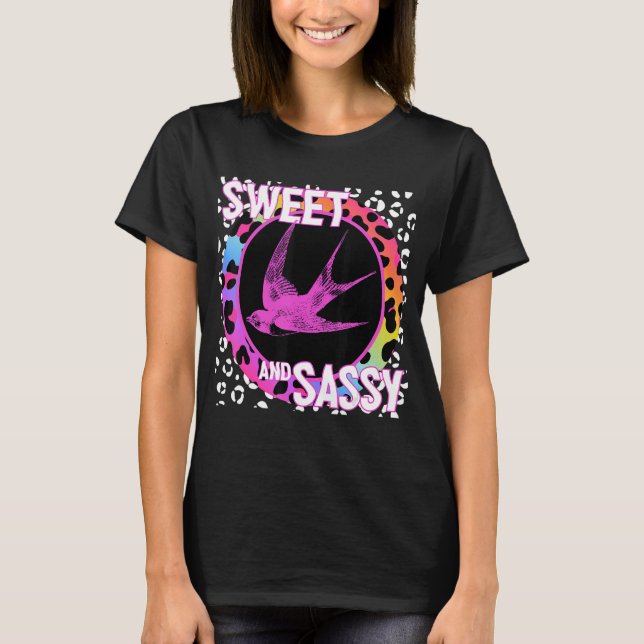 Bird Sväljer 90s Nostalgia Rainbow Leopard Skriv u T Shirt (Framsida)