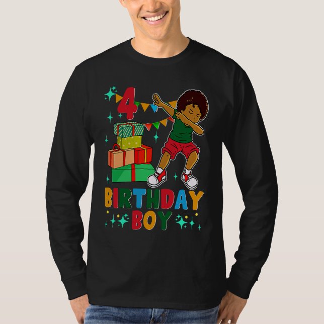 Birthday African American Boy 4e födelsedagen Youn T Shirt (Framsida)
