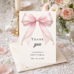Birthday bow pink ivory pearls elegant tack kort<br><div class="desc">A modern and elegant birthday thank you card. (any age) A soft ivory,  cream colored background,  decorated with a large pink colored bow with pearls.  On the front the text: Thank You,  name,  and a date. 
Back: Template for Your thank you note and name.</div>