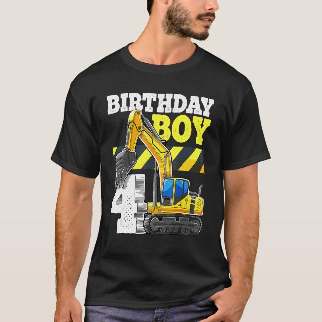 Birthday Boy 4e födelsedagen Excavator Constructio T Shirt (Framsida)