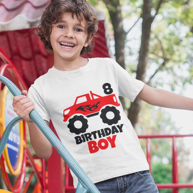 Birthday Boy Red Monster Lastbil med åldern T Shirt (Skapare uppladdad)