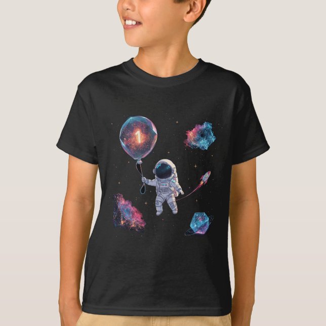 Birthday Boy Space Äventyr Tee (Framsida)