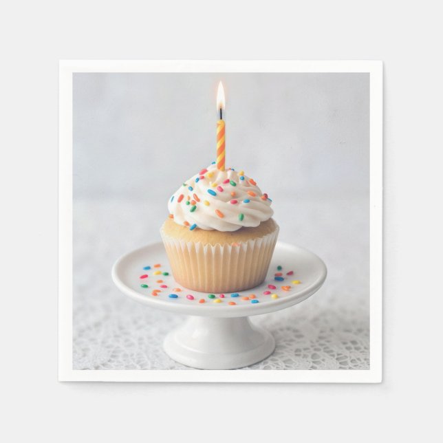 Birthday Cupcake with a Candle Pappersservett (Framsidan)