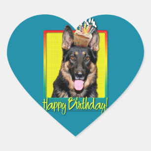 Birthday Cupcoa - German Shepherd - Kuno Hjärtformat Klistermärke