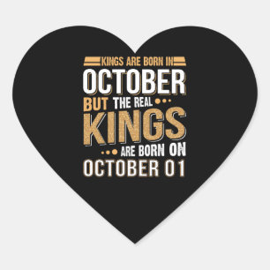 Birthday Gift Kung är född i oktober Hjärtformat Klistermärke