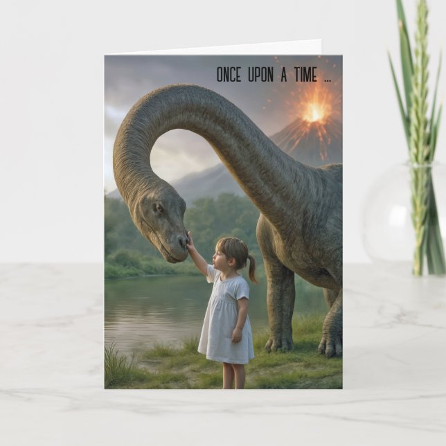 Birthday Little Girl innan en dosinosaur Kort (Framsida)